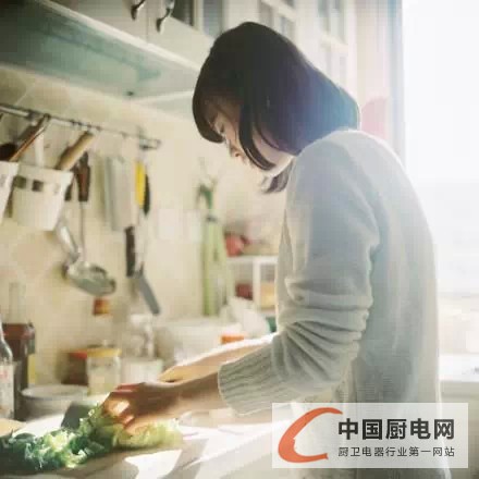 廚壹堂集成灶：做一個(gè)男人眼中會(huì)過日子的女人