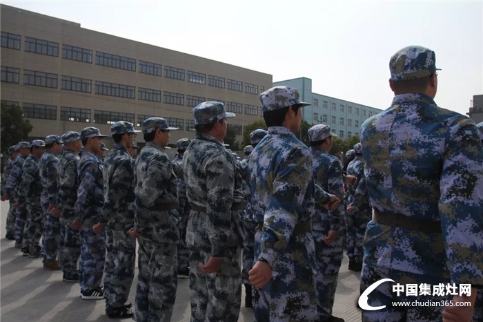 廚壹堂 | 熱血鑄軍魂，像戰(zhàn)士一樣奮斗在2018！