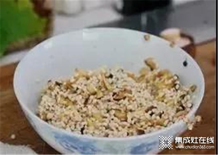 力巨人M7-Z教你做荷香糯米雞，讓美味更上一層樓