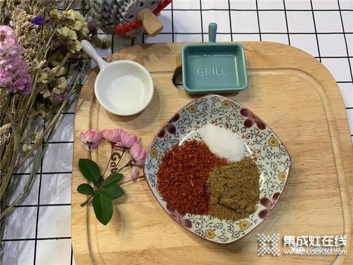 好吃到流眼淚的香烤豆腐，用優(yōu)格集成灶輕松做出來